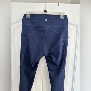 Navy Buffbunny Luna pocket leggings.